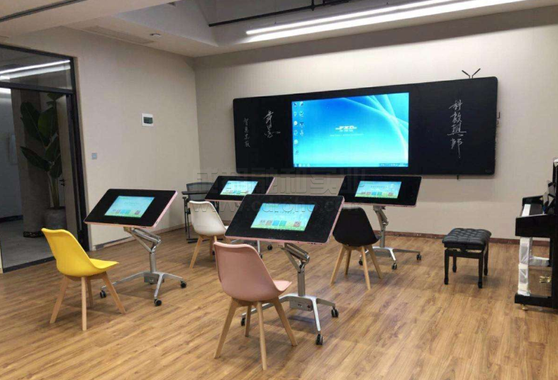 触控未来 教学触摸一体机推动智能教育新变革